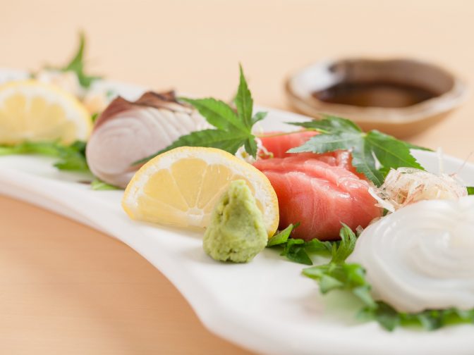 神戸・摂津本山にある魚と地酒の和食料理「料理人 がきさん」で、”和”を楽しむ。