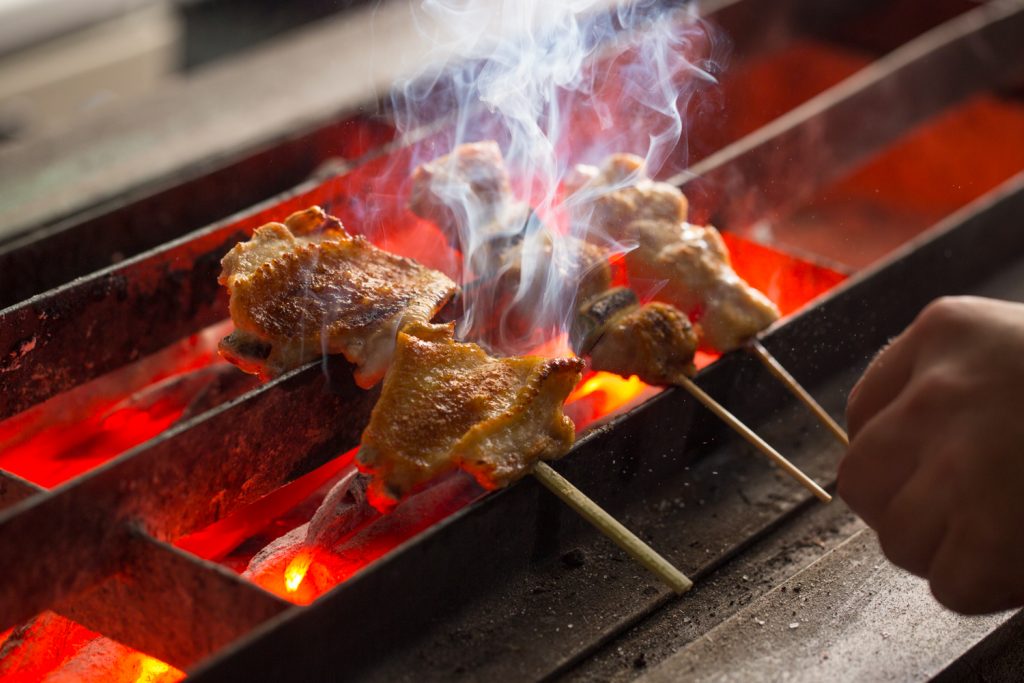 福岡市・清川にある「焼とり おたびしょ」さんのクチコミレポート。はかた地どりの焼き鳥が名物のお店