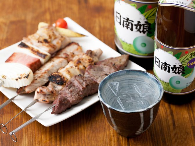 大阪、天満で女性の一人飲みに大人気！「炭火焼きとお酒　６」で一人飲みデビュー！