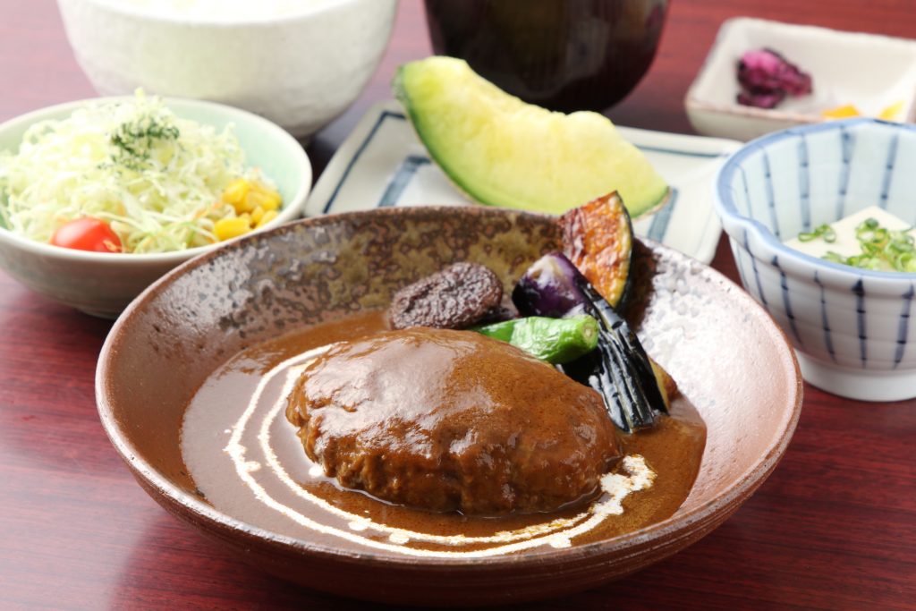 静岡県磐田市・磐田駅周辺にある「御食事処 ぶんぶく（おしょくじどころ ぶんぶく）」さんのクチコミレポート。静岡の名物を使った定食ウマい和食のお店