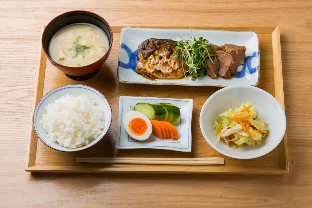 福岡市、大手門の食堂「HAKKO食堂（ハッコウショクドウ）」。テイクアウト、通販が人気！