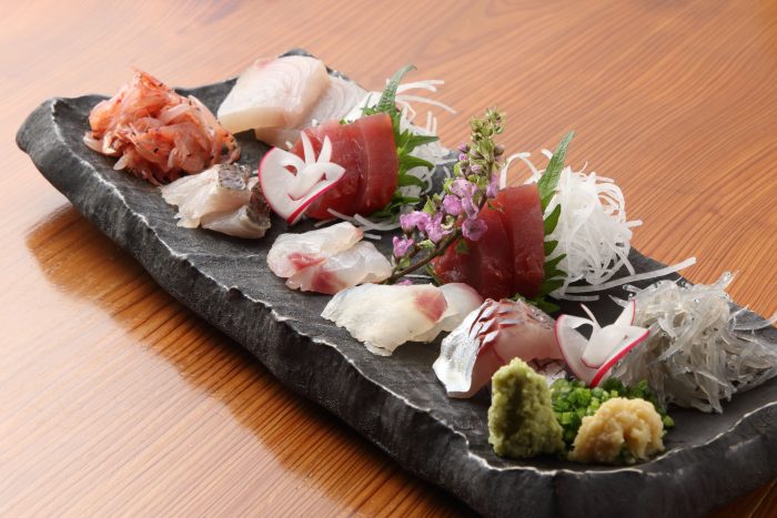 接待や宴会から一人飲みまでできちゃう！藤枝駅周辺の和食居酒屋「和楽 たすく（わらく たすく）」。