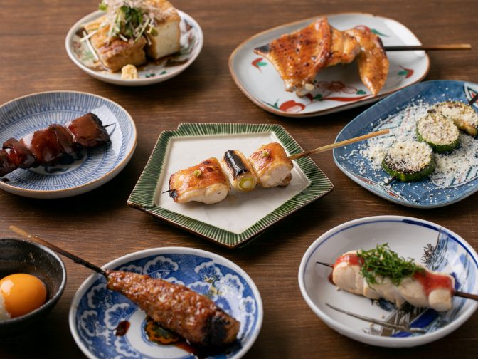 京都市・四条、烏丸御池駅周辺の焼き鳥「炭焼 とり幸（すみやき とりこう）」さんのクチコミレポート。ブランド鶏を使用した美味しい焼き鳥と鶏肉料理が人気