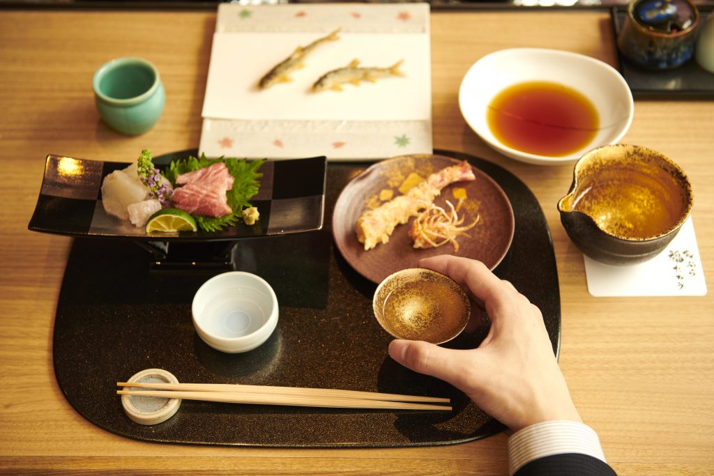 台東区、根津・上野の「天ぷら 福たろう（てんぷらふくたろう）」さんのクチコミレポート。“食べログ百名店”にも選ばれた完全予約制の人気店