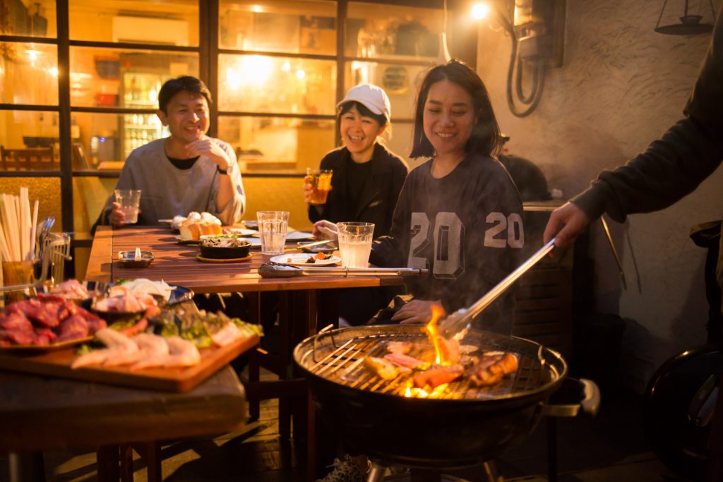 福岡市・赤坂駅周辺の居酒屋「食堂PONTE（ショクドウポンテ）」さんのクチコミレポート。街中BBQ・バーベキュー、ランチ、おばんざいテイクアウトが人気