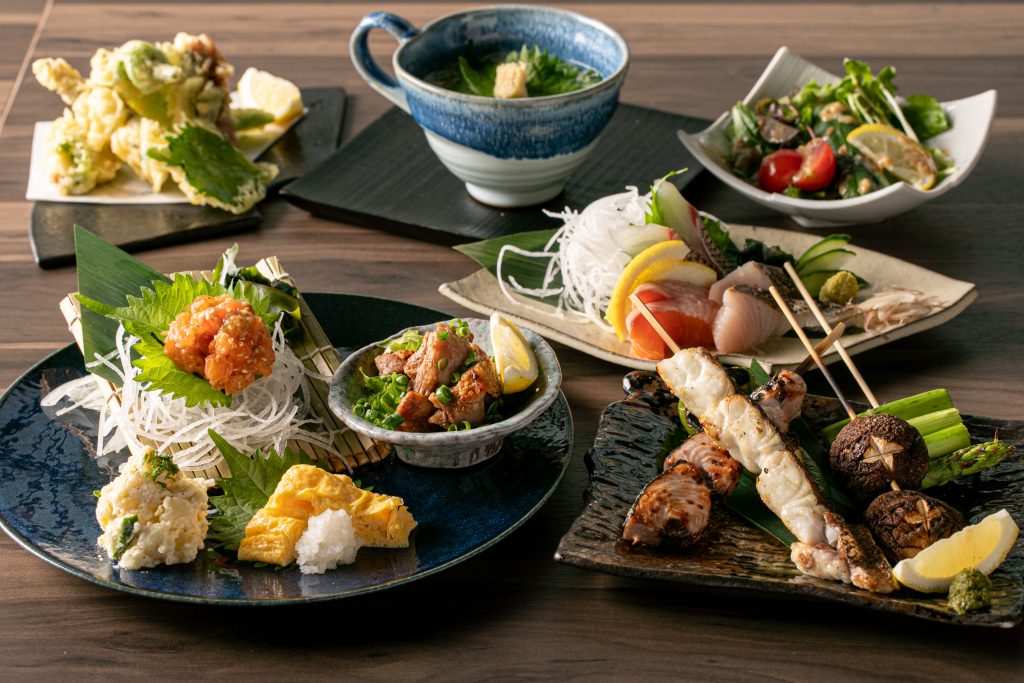 神戸市・三宮、三ノ宮駅周辺の和食居酒屋「炭酒房 季楽（きらく）」さんのクチコミレポート。海鮮の炭火焼料理が人気！お祝い、宴会に最適な個室完備