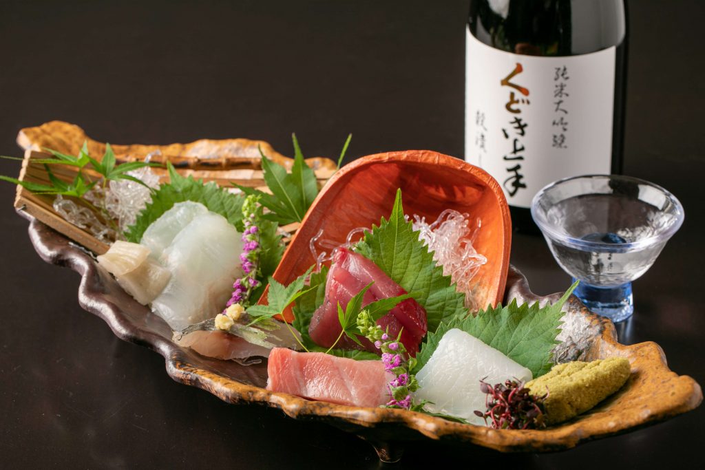 日本橋・難波で一人飲み、ディナーデートに人気の和食店「日本酒居酒屋 心々」を口コミレポート！