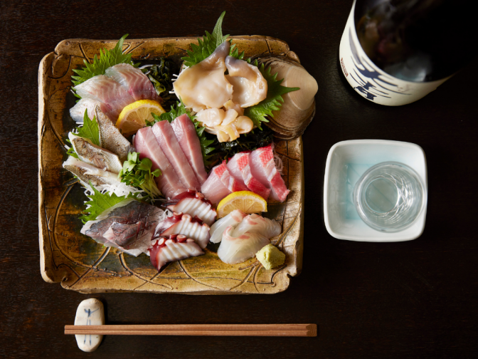藤沢の和食居酒屋「肴籠」旨い魚と日本酒を求め常連客が集まる店