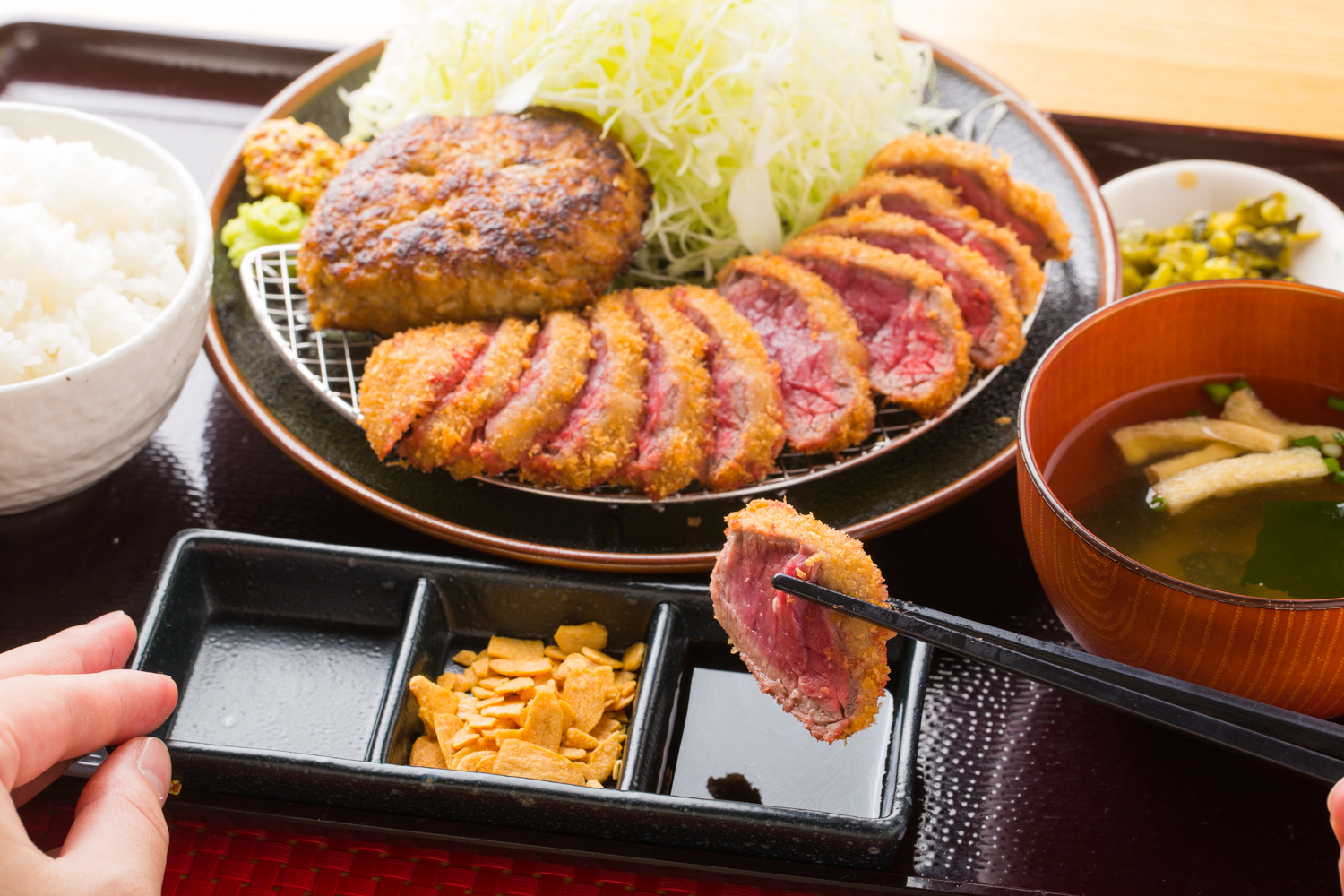 鹿児島市・新屋敷駅周辺「牛かつ ぎゅう太」さんと城南町にある総菜