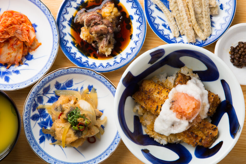 福岡市・赤坂駅周辺の「うなぎ天丼専門店 天う（てんう）」さんのクチコミレポート。宮崎県産の鰻を使った美味しい“うなぎ天丼”