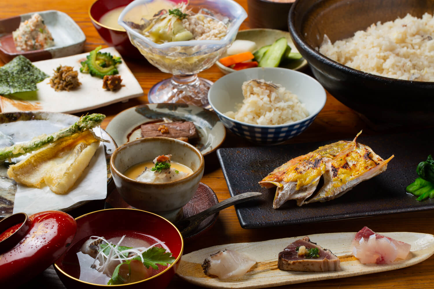 長崎市・思案橋、崇福寺電停周辺の和食「御飯」さんのクチコミレポート。鯛めしなどの海鮮料理が人気