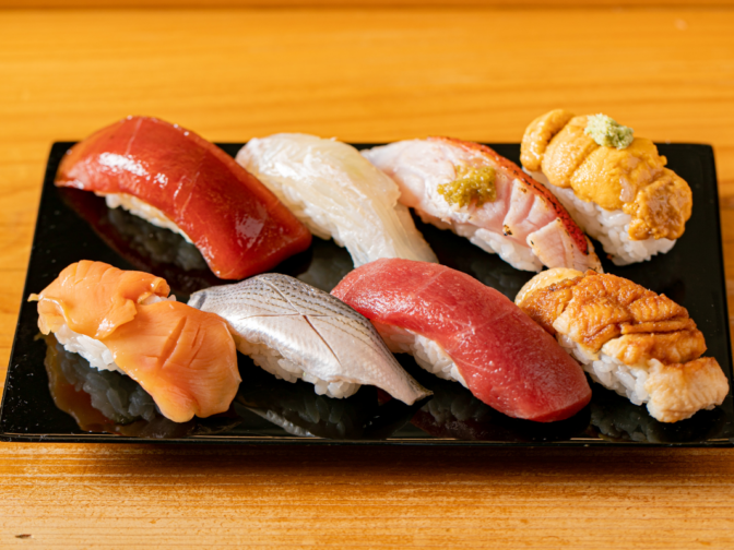 天王寺・阿倍野の「寿司 鈴若」デートディナーに海鮮、日本酒が人気