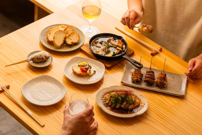 熊本市、神水・健軍・水前寺の居酒屋「焼鳥 ひらき」さんのクチコミレポート。女性の一人飲み・ディナーデート・宴会・女子会におすすめのおしゃれな焼き鳥居酒屋