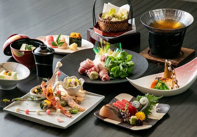新横浜駅近く、新横浜グレイスホテル内の和食店「日本料理ぎん」さんのクチコミレポート。顔合わせ・結納・接待・会食におすすめ