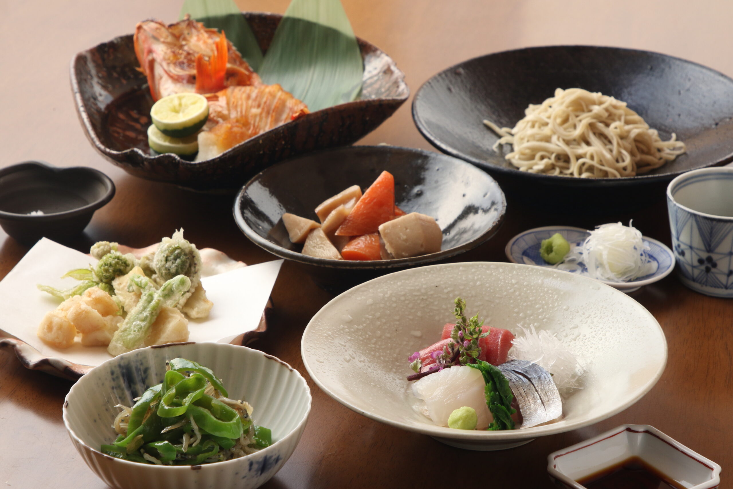 豊橋市・豊橋駅周辺「食楽佳味 前澤（しょくらくかみ まえざわ）」さんのクチコミレポート。一人飲み・飲み会・出張時のディナーに和食一筋の職人が作るおばんざいと日本酒がおすすめ