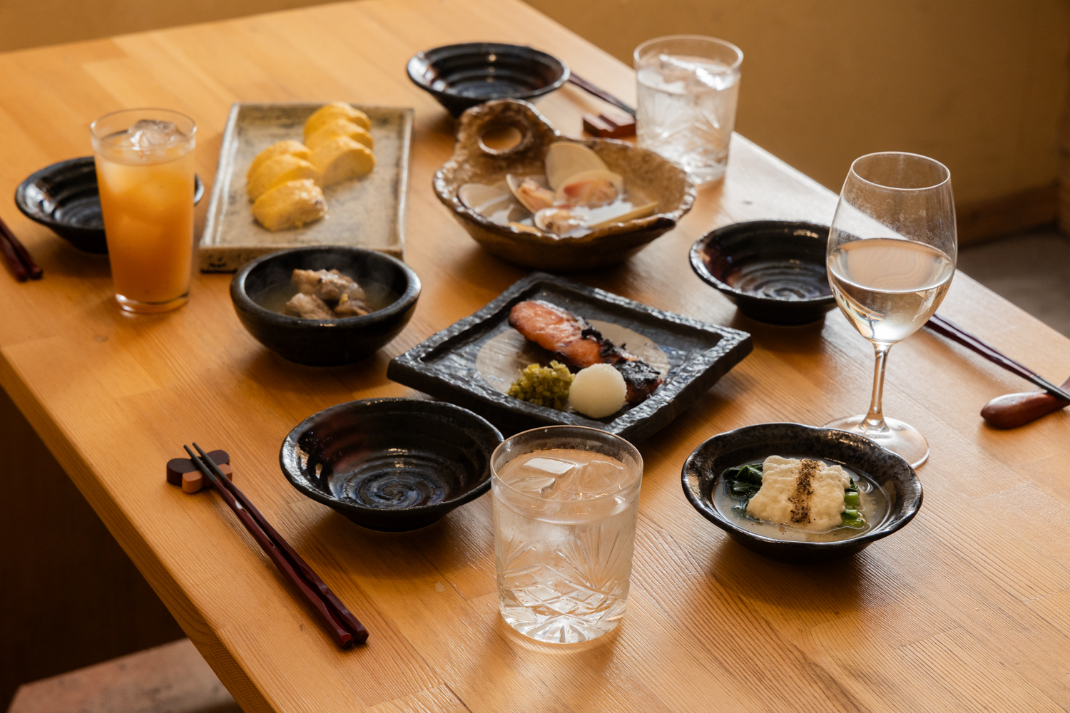 鹿児島市・鹿児島中央駅、天文館公園近くの和食「なごむね くろや」さんのクチコミレポート。出汁にこだわった和食・割烹料理・おでんがおすすめ