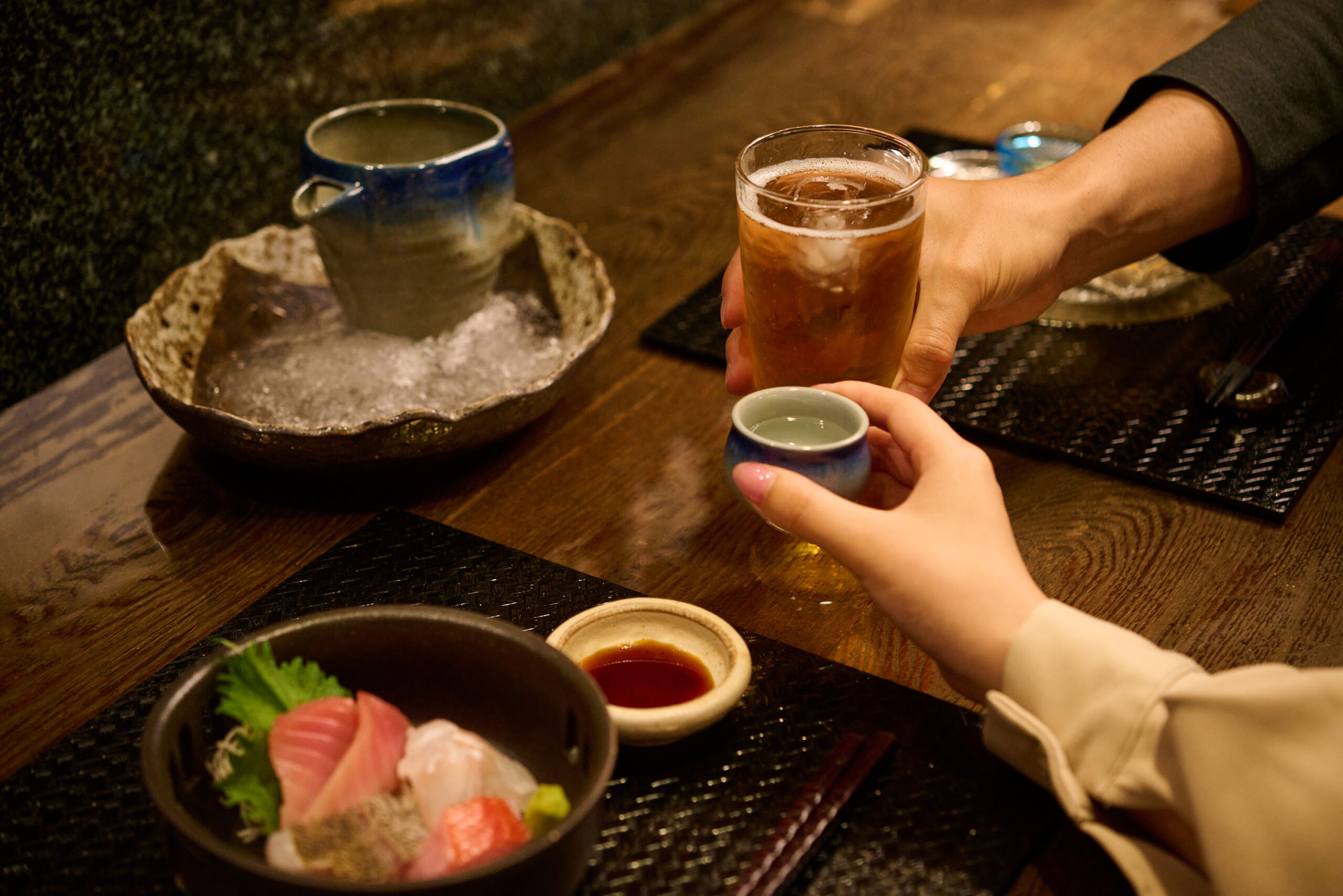 ドリンクメニューは日本酒やジャパニーズウイスキーなどバラエティーに富んだラインナップ