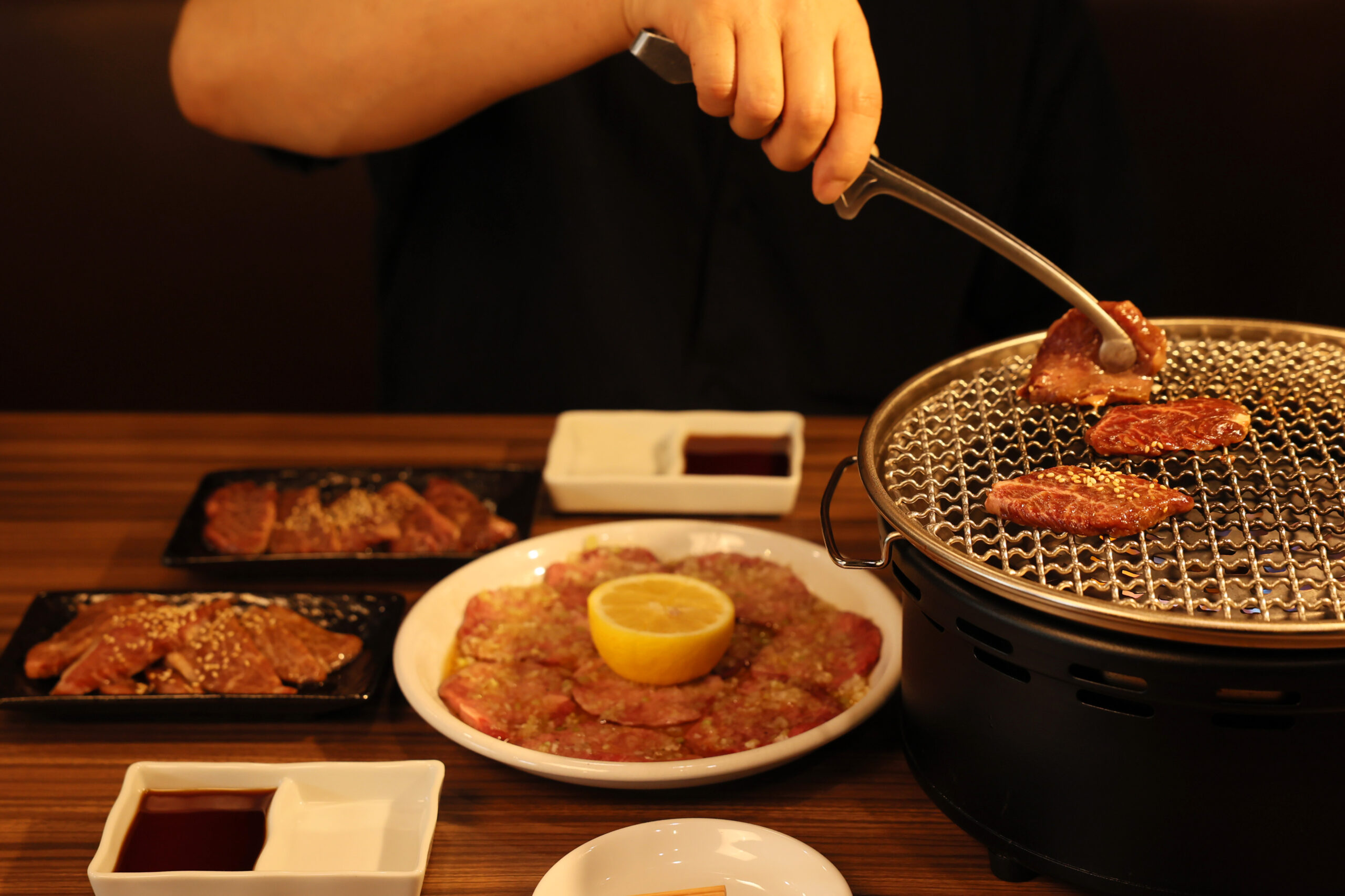 秘伝のもみダレとつけダレが唯一無二の美味しさを生み出す焼肉