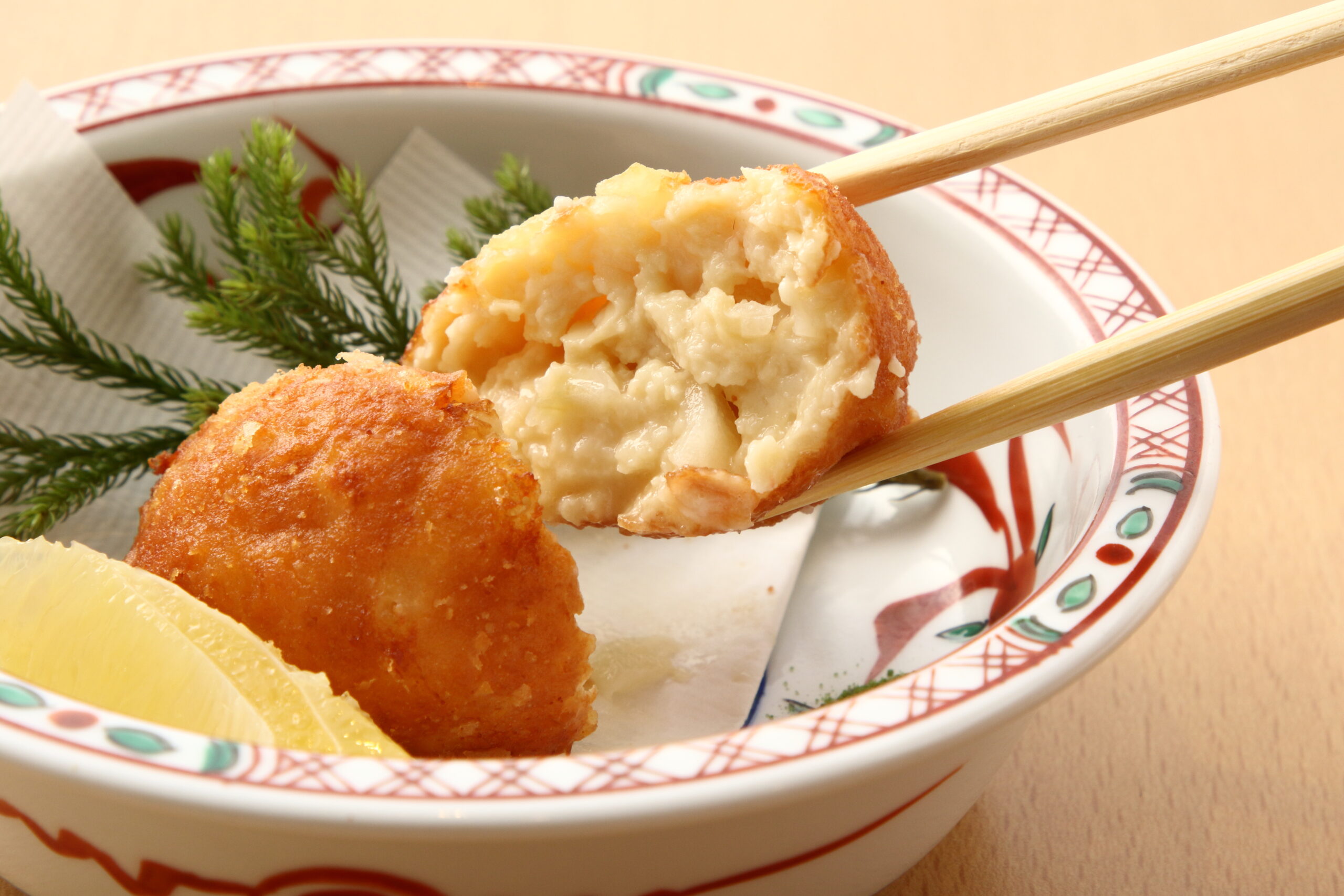 名物の海老しんじょ揚げ