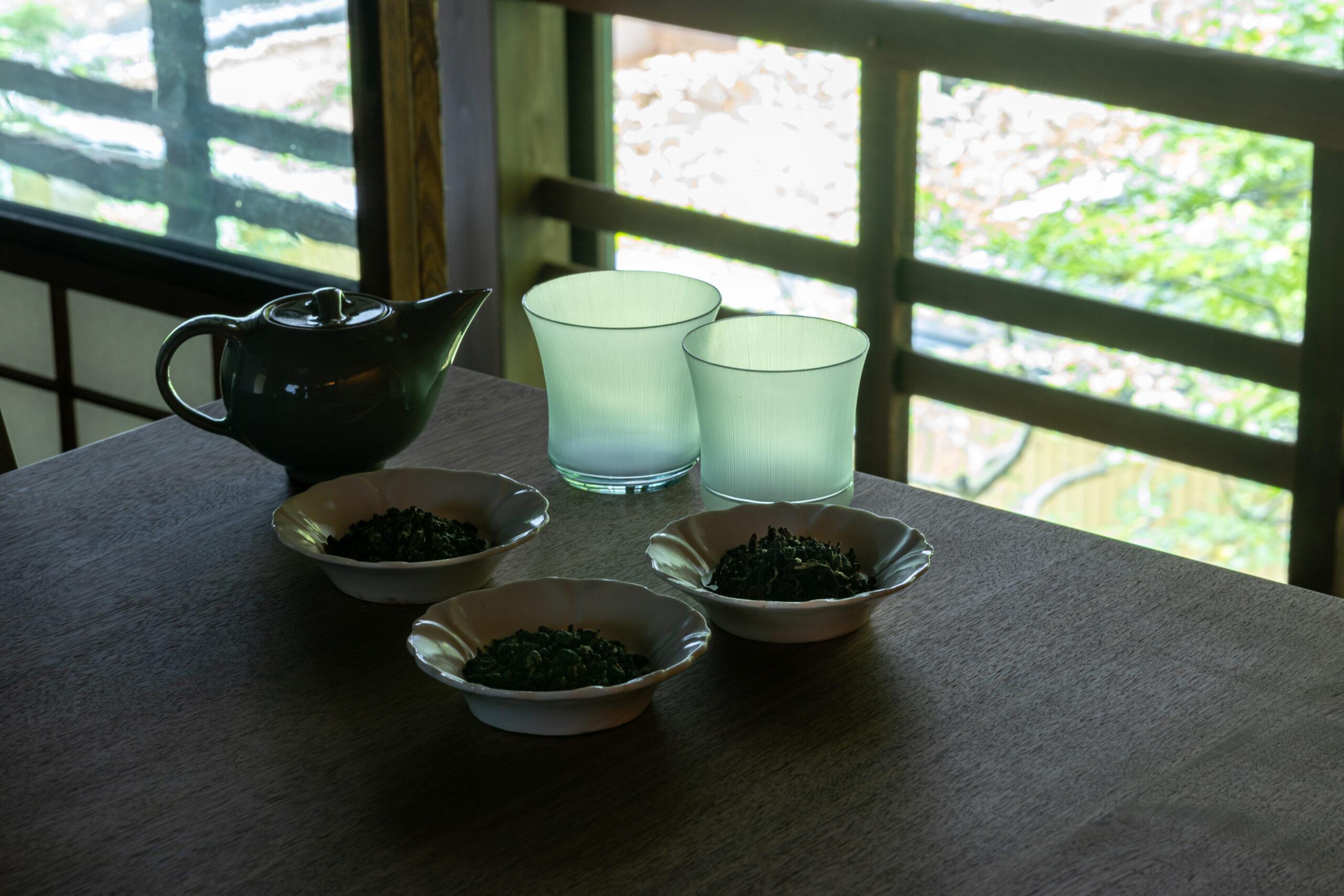 2日間かけて水出しした茶葉の繊細な旨味と澄んだ香りを味わえる美味しい中国茶