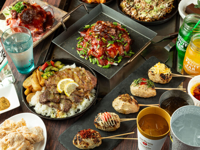箕面市・牧落駅周辺「鉄板 Family Dining こころ」さんのクチコミレポート。もんじゃ焼き・鉄板料理・焼きたてパンがモーニング・ランチ・カフェ・ディナーで人気