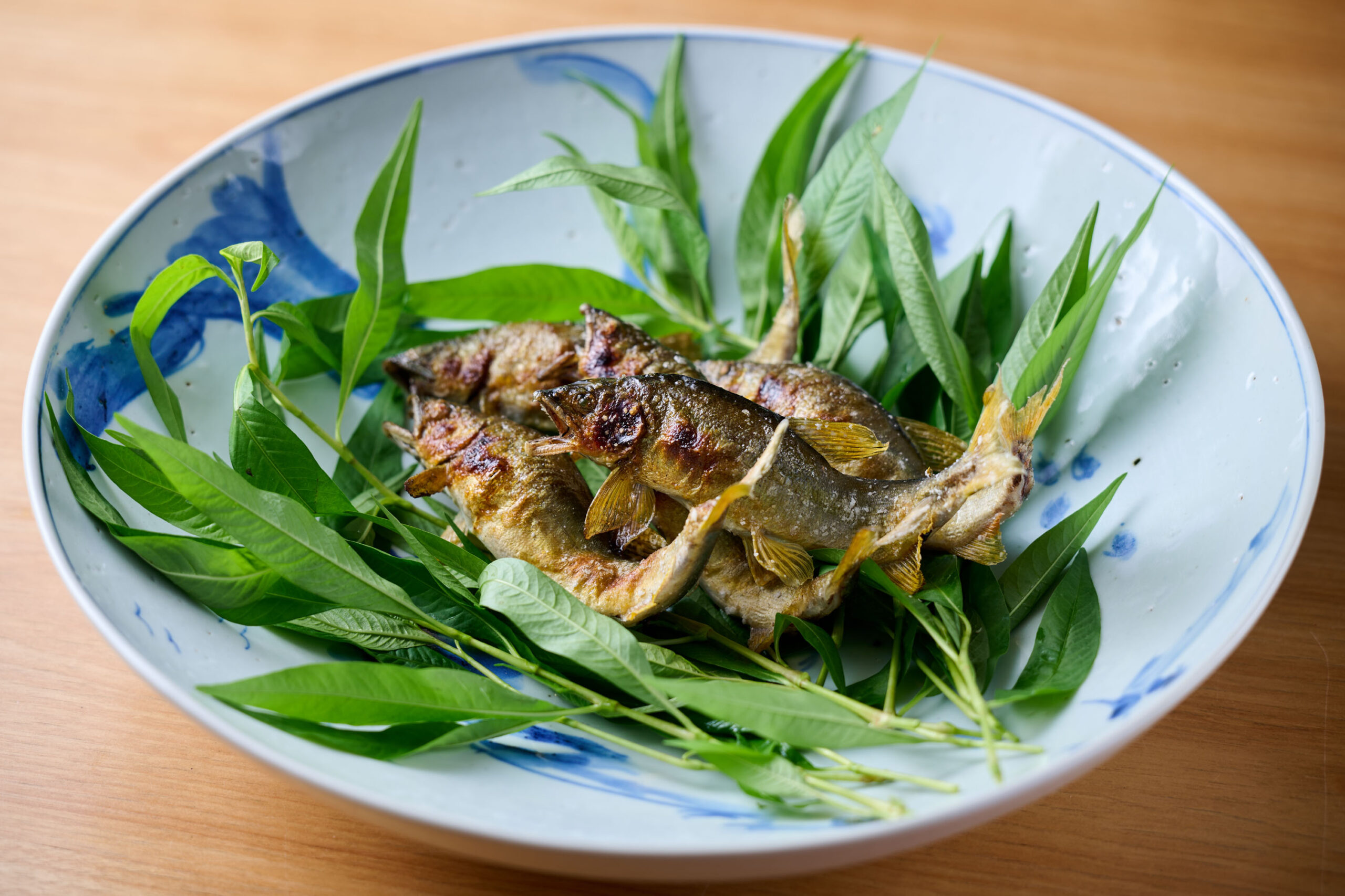 四季の移ろいを映す逸品に仕立てられた品々で構成されるコース料理