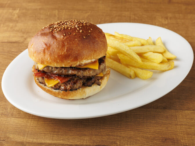 京都市山科区のハンバーガーとカレーの専門店「福咖」の口コミレポート。ウエスタンな味わいのハンバーガーが人気