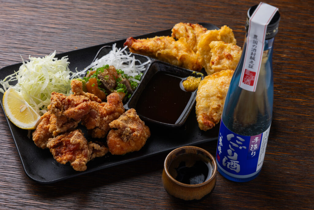 別府市・別府駅「異風堂々 別府店」の口コミレポート。大分名物のとり天・中津からあげ・りゅうきゅうや地鶏の炭火焼き、自家製ピザ、パスタがおすすめ