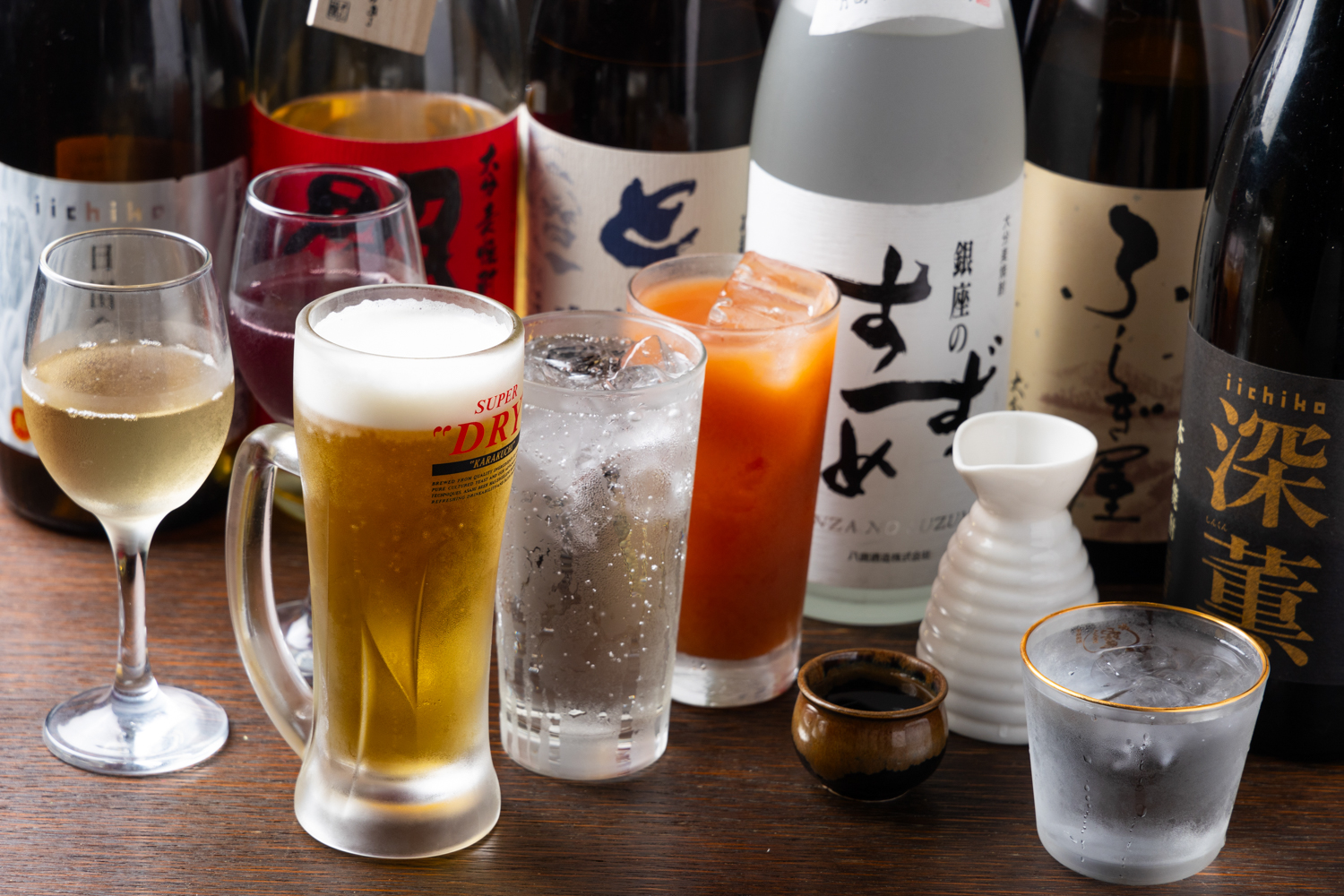 大分名物の麦焼酎や日本酒、ワイン、ウイスキー、カクテルなどドリンクメニューが豊富、単品の飲み放題もおすすめ