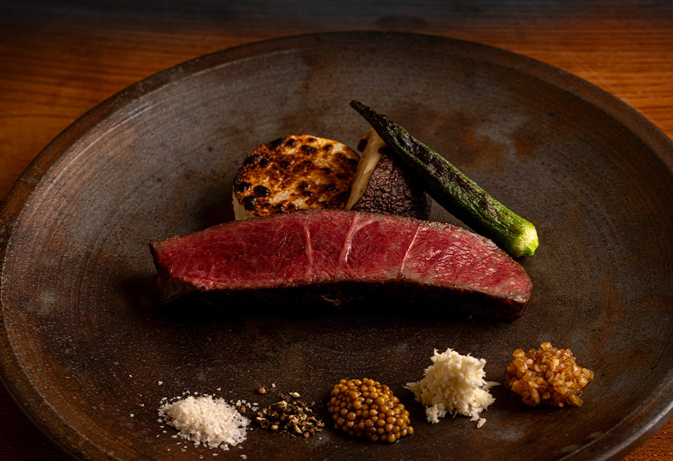 神戸・三宮駅、三ノ宮駅、神戸三宮駅周辺『CAVE SHIOJIMA（カーヴ シオジマ）』の口コミレポート。神戸牛の炭火焼きステーキとワインがおすすめ