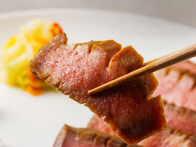 写真：希少部位を使用した芯中たん定食