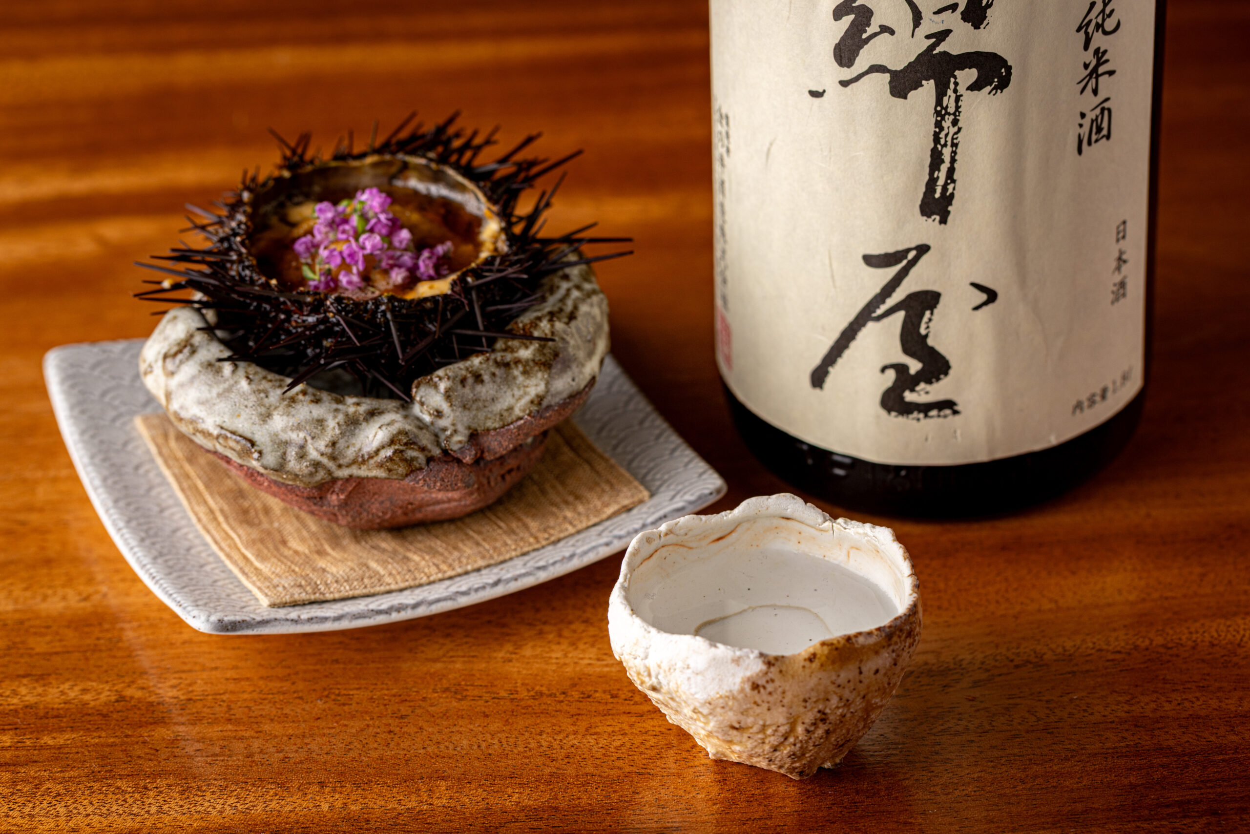 大阪市・今里駅周辺「酒肴 大阪まんぷく堂」の口コミレポート。ミシュラン・ビブグルマンに何度も選出された実績を礎にした創作和食のコース料理とお酒を楽しむディナーが人気