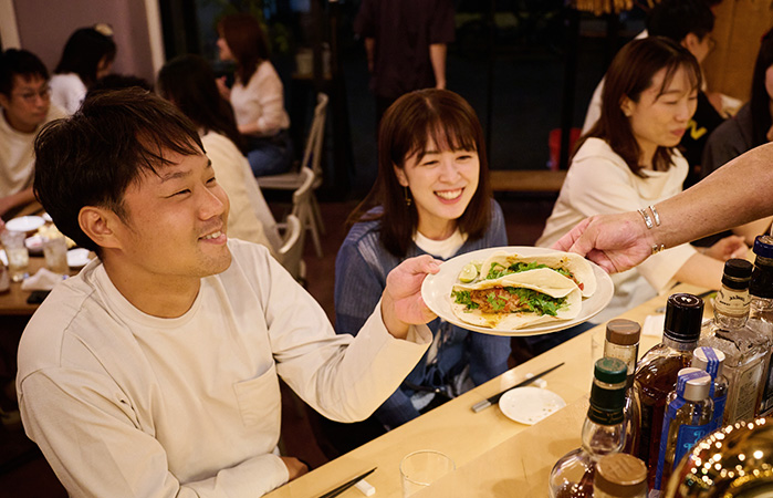 自由が丘駅周辺『PELLME』の口コミレポート。アメリカンダイナーと創作居酒屋の融合!タコスが人気