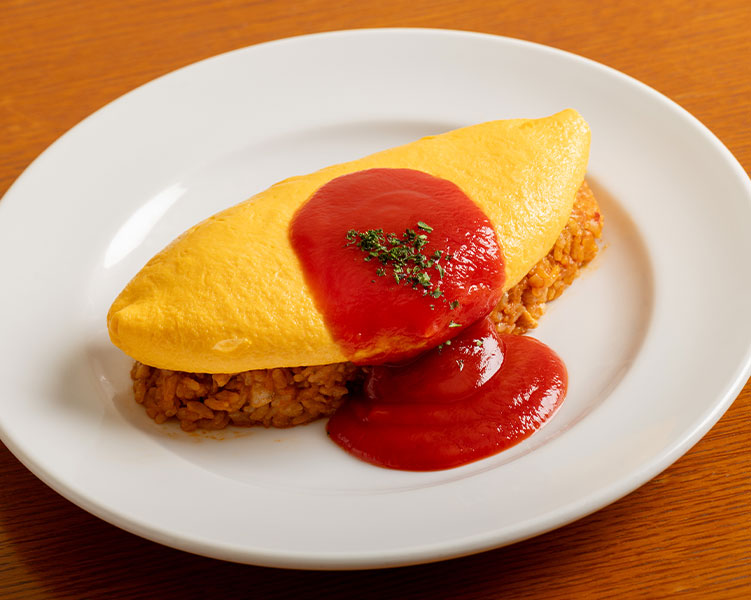 京都産の卵「赤玉 匠」を贅沢に使用した特製オムライス