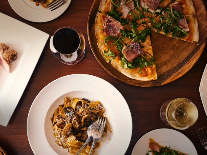 トリュフ料理と手打ちパスタが人気