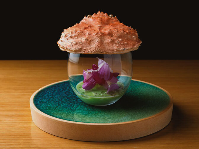 和食とフレンチが融合した美しい料理の数々