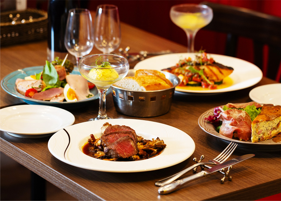 福岡市・博多駅近くのフレンチ『ビストロ アン・ココット』の口コミレポート。駅直結で気軽に楽しめるフランス郷土料理とワインが人気