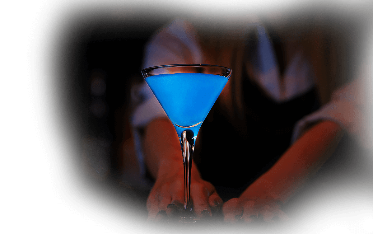 川崎市・川崎駅周辺『アニソンDJバー 月あかり夢てらす』の口コミレポート。好きな曲と美味しいお酒に酔いしれるバータイム