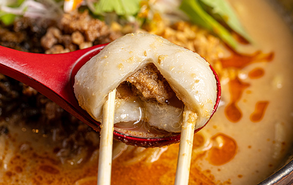 おすすめのトッピング、肉汁魚団子