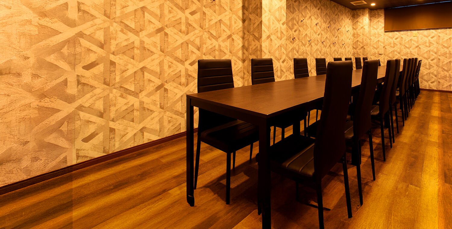 多様な席が用意され、さまざまなシーンにおすすめ