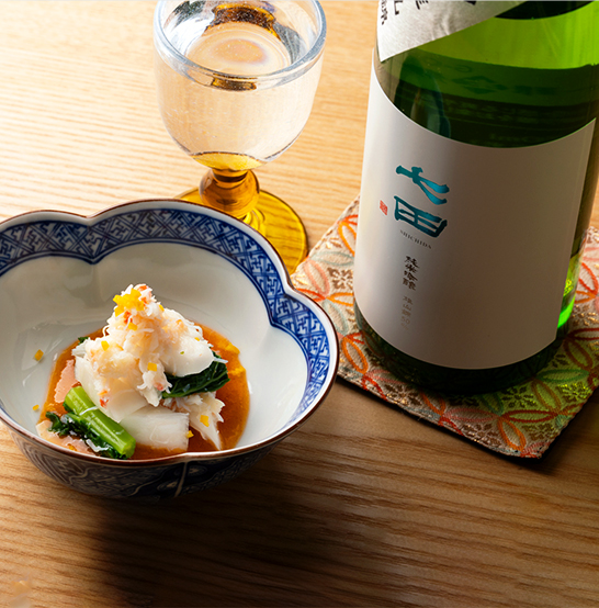 料理の味をさらに深める、全国から取り寄せた地酒が人気