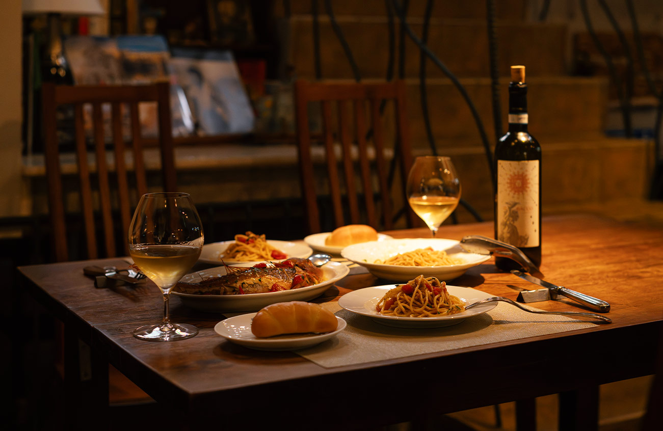 落ち着いて食事を楽しめる空間