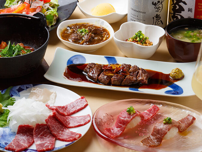 熊本市・熊本駅『馬料理 天國本店』、花畑町電停『馬料理二代目天國』の口コミレポート。極上の馬刺しやヒレステーキ、熊本の地酒が人気の馬肉料理専門店