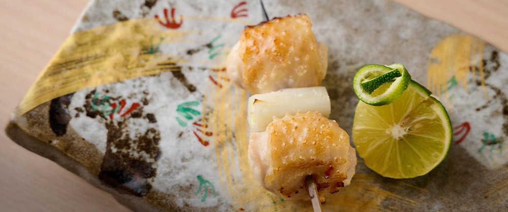 人形町駅・水天宮前駅近く『焼鳥 角寿々』の口コミレポート。幻の地鶏「天草大王」をランチ・ディナーコースで堪能できる高級焼鳥店