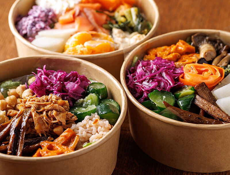 テイクアウトメニューのサラダボウル