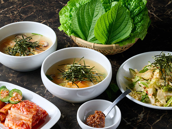 一品料理も充実した品揃え