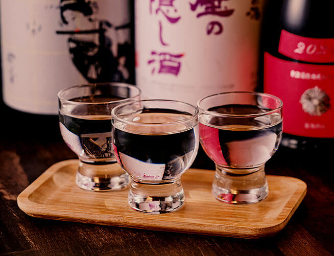 100種類に及ぶ日本酒の品揃えが評判