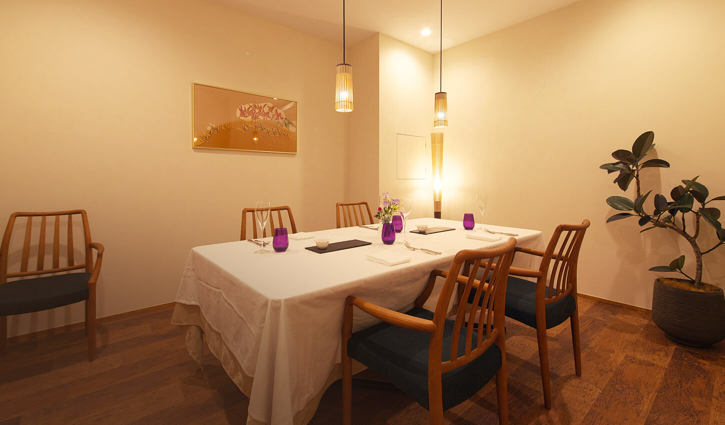 プライベート感あふれる個室は、記念日のお集りや接待、会食におすすめ