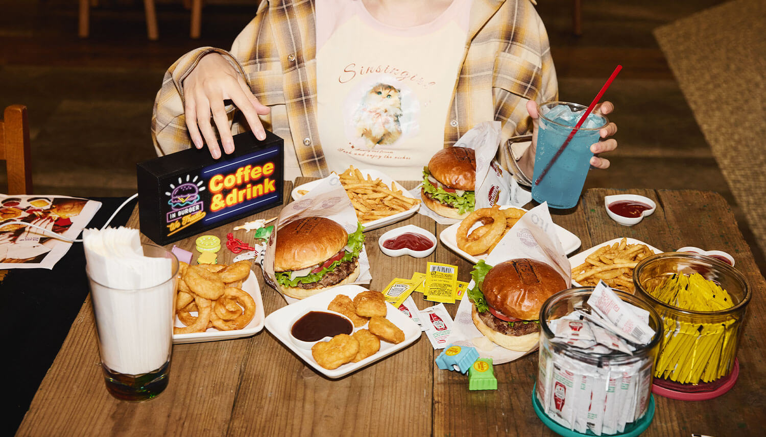 ディナータイムは、お得な飲み放題付きコースが人気