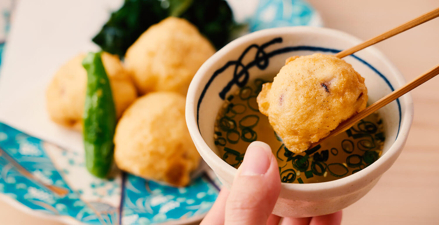 一番出汁で味わう「たこのふわふわ揚げ 明石風（858円）」もおすすめ